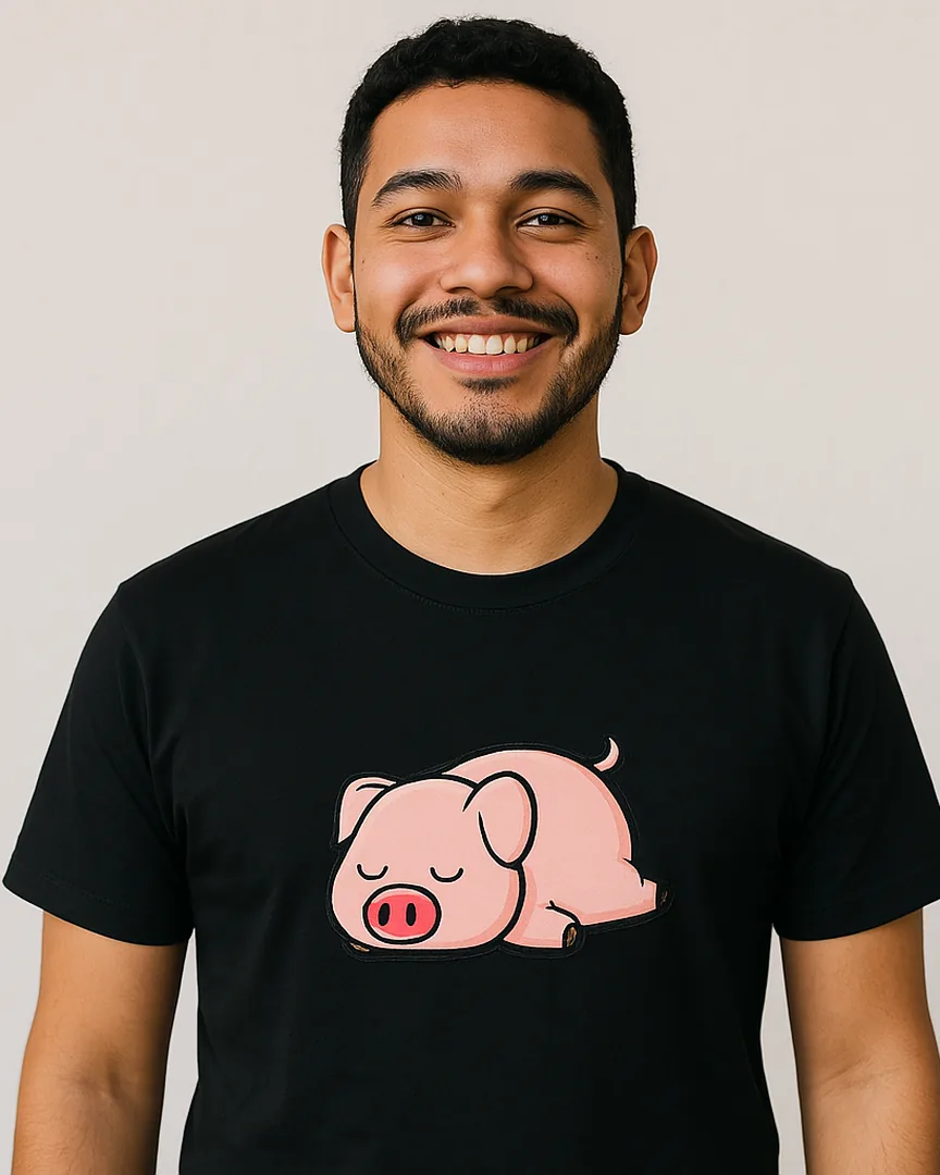 Camiseta Cerdito Dormilón color Negro